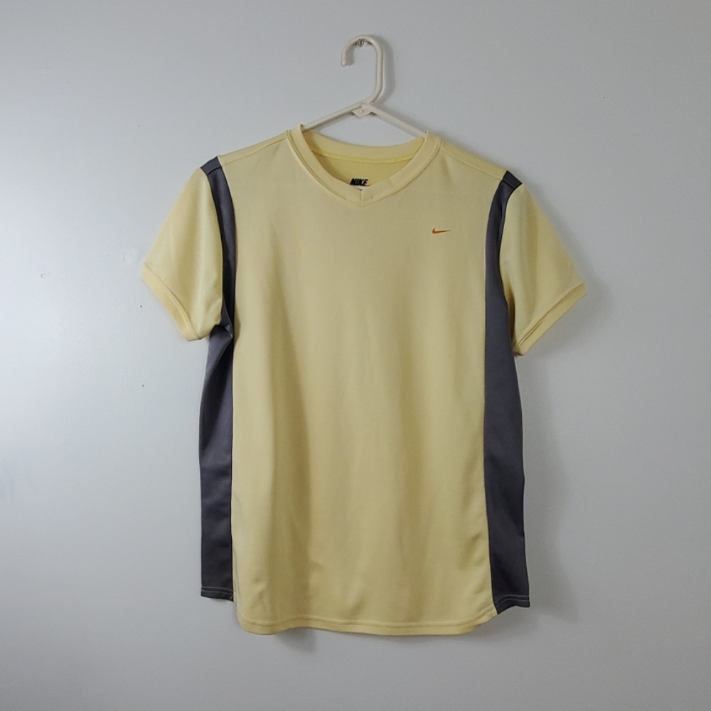 Nike Short Sleeve Two Tone Tshirt Size M (8-10)